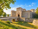 Illustration of Baba Vida fortress entrance across its dry moat in Vidin