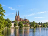 Illustration of Uppsala Cathedral above the Fyris River